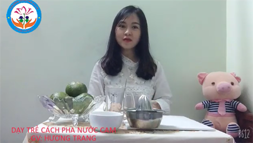 KNS: Dạy trẻ cách pha nước cam_MGL